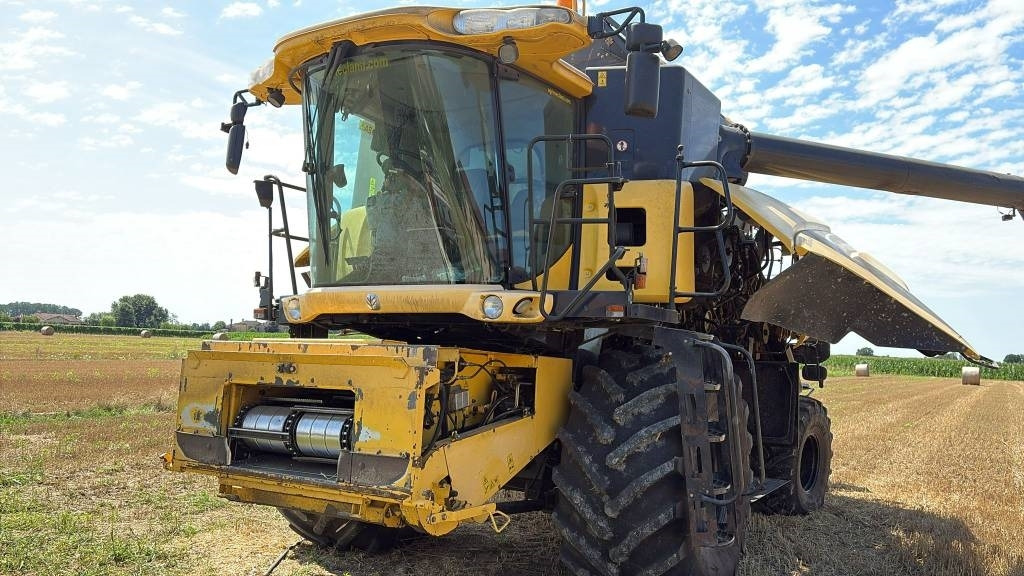 New Holland CR 960  - Ceifeira debulhadora: foto 2 New Holland CR 960  - Ceifeira debulhadora: foto 2