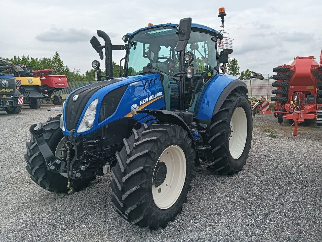 New Holland T 5.120 - Trator: foto 3 New Holland T 5.120 - Trator: foto 3