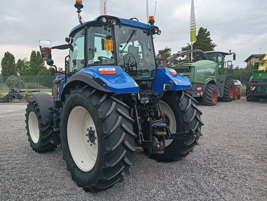 New Holland T 5.120 - Trator: foto 5 New Holland T 5.120 - Trator: foto 5