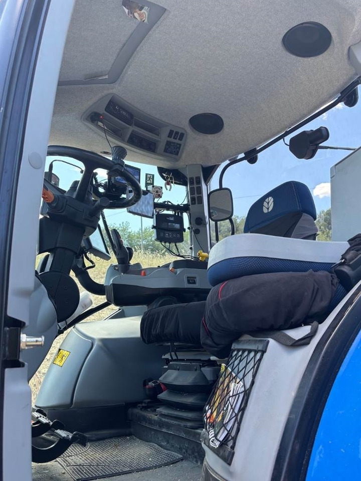 New Holland T6.165 - Trator: foto 4 New Holland T6.165 - Trator: foto 4