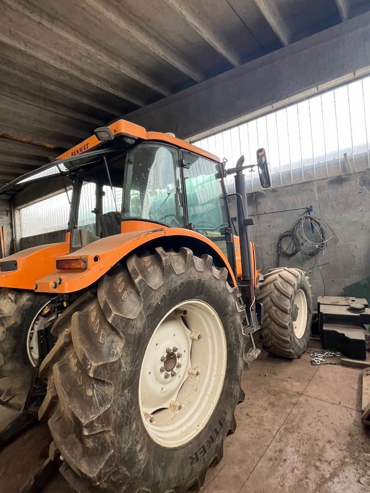 Renault Ares 640 RZ - Trator: foto 5 Renault Ares 640 RZ - Trator: foto 5