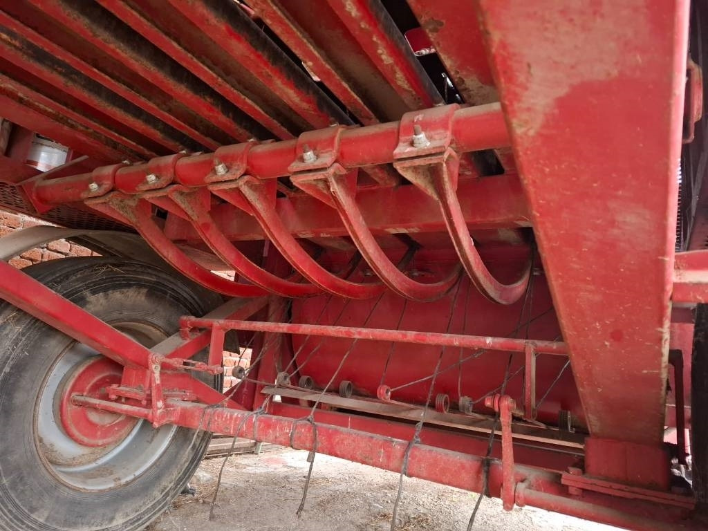 Supertino SP 60 120 - Enfardadeira de fardos redondos: foto 5 Supertino SP 60 120 - Enfardadeira de fardos redondos: foto 5