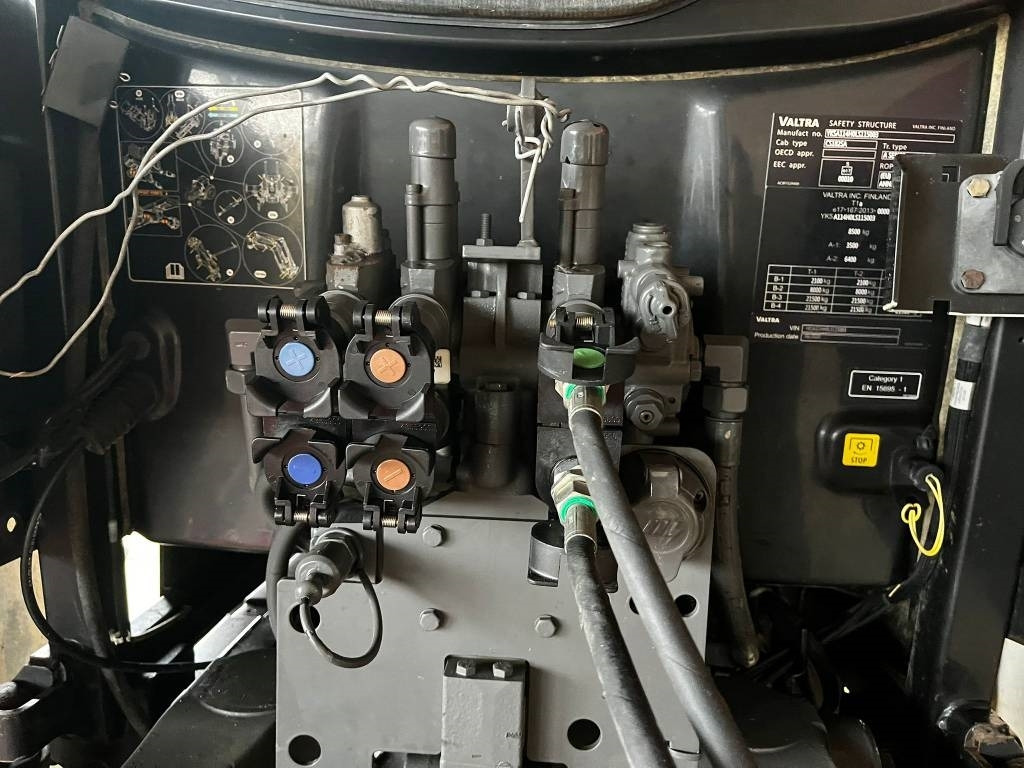 Trator Valtra A 114: foto 7