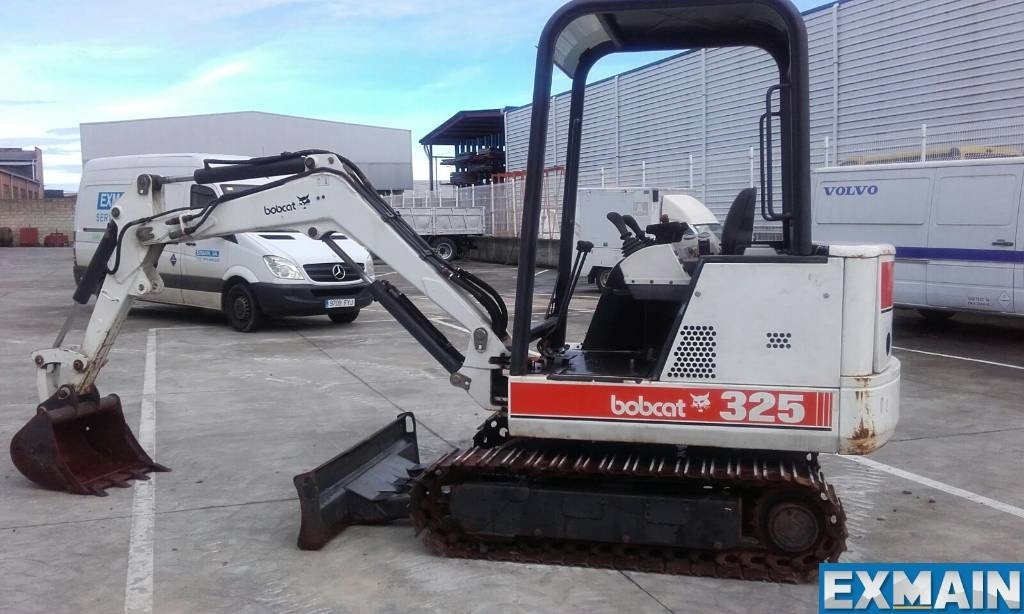 Bobcat X 325 - Mini escavadeira: foto 1 Bobcat X 325 - Mini escavadeira: foto 1