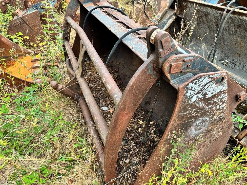 Hochkippschaufel 5,0 cbm / Schaufel 2,0-2,2 cbm - Balde carregador: foto 1 Hochkippschaufel 5,0 cbm / Schaufel 2,0-2,2 cbm - Balde carregador: foto 1