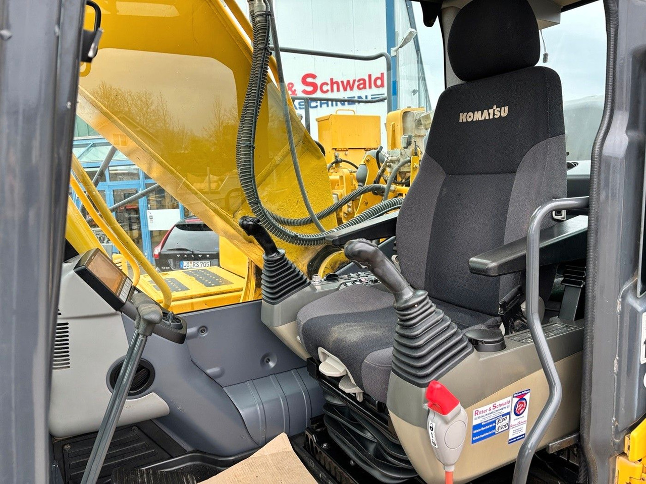 Komatsu HB215LC-3 - Escavadora de rastos: foto 4 Komatsu HB215LC-3 - Escavadora de rastos: foto 4