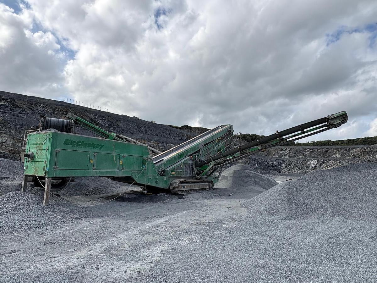 2015 McCloskey S190 - Peneira vibratória: foto 2 2015 McCloskey S190 - Peneira vibratória: foto 2