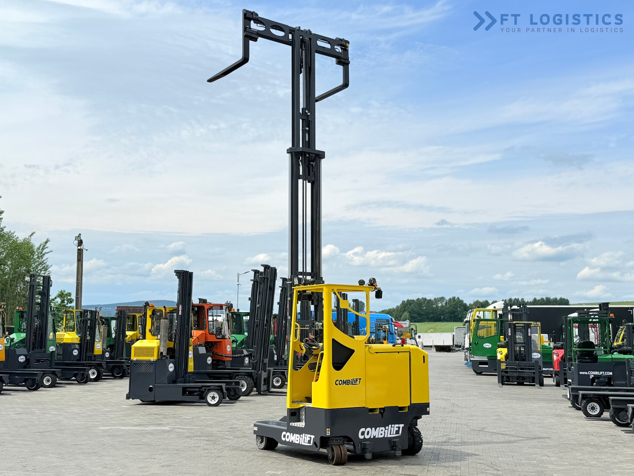 Empilhador de 4 vias novo COMBILIFT MR / ELECTRIC / TRIPLEX – 6000MM / FULL FREE LIFT / WIDE POSITIONER / FORK SIDESHIFT / ONLY 1400 HOURS / LIKE NEW [ Copy ]: foto 25