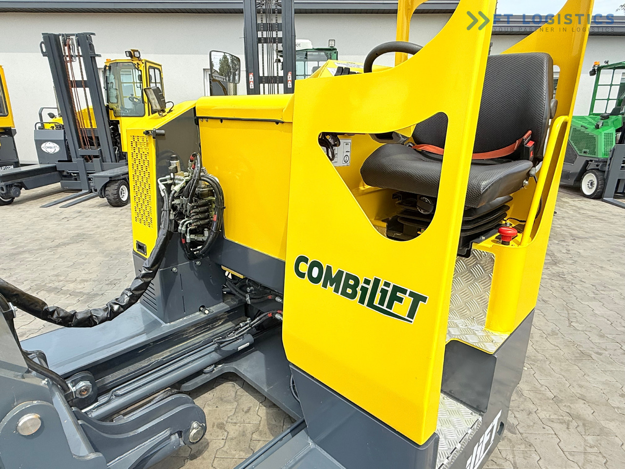 Empilhador de 4 vias novo COMBILIFT MR / ELECTRIC / TRIPLEX – 6000MM / FULL FREE LIFT / WIDE POSITIONER / FORK SIDESHIFT / ONLY 1400 HOURS / LIKE NEW [ Copy ]: foto 36