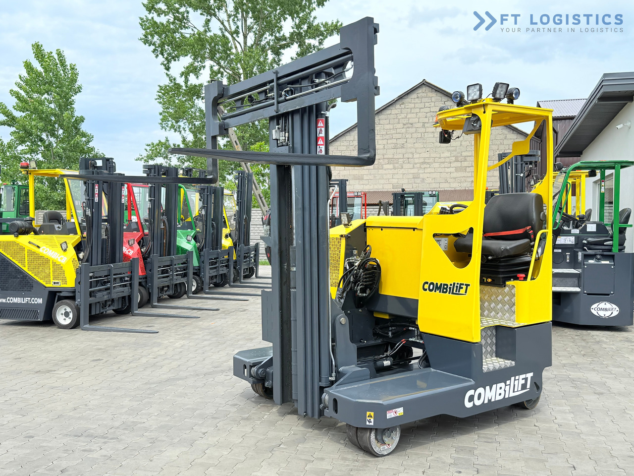 Empilhador de 4 vias novo COMBILIFT MR / ELECTRIC / TRIPLEX – 6000MM / FULL FREE LIFT / WIDE POSITIONER / FORK SIDESHIFT / ONLY 1400 HOURS / LIKE NEW: foto 24