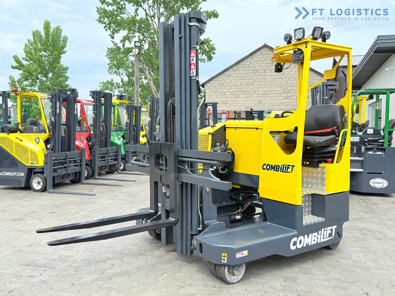 Empilhador de 4 vias novo COMBILIFT MR / ELECTRIC / TRIPLEX – 6000MM / FULL FREE LIFT / WIDE POSITIONER / FORK SIDESHIFT / ONLY 1400 HOURS / LIKE NEW: foto 21