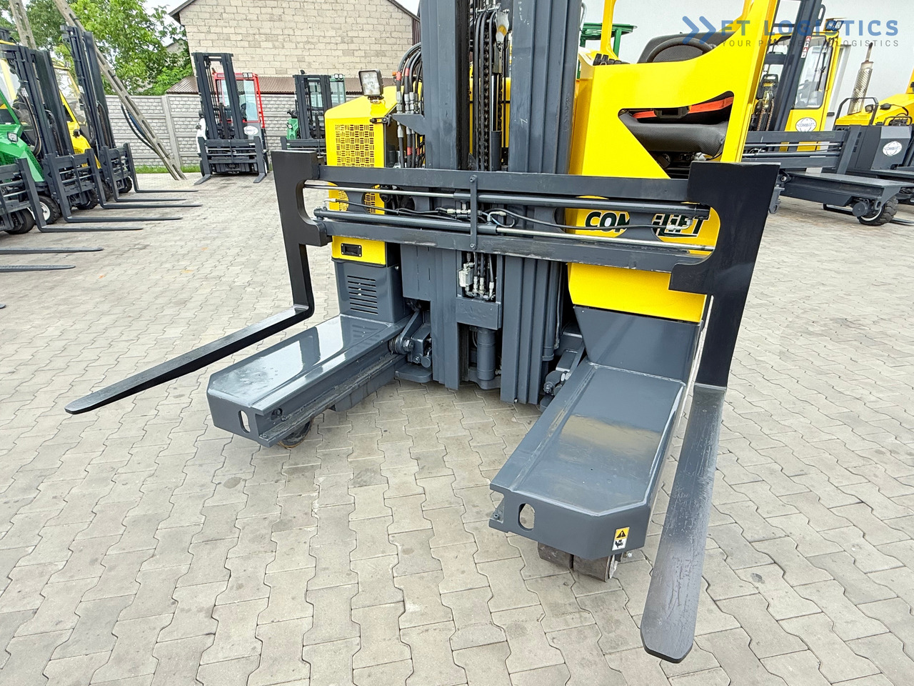 Empilhador de 4 vias novo COMBILIFT MR / ELECTRIC / TRIPLEX – 6000MM / FULL FREE LIFT / WIDE POSITIONER / FORK SIDESHIFT / ONLY 1400 HOURS / LIKE NEW: foto 46