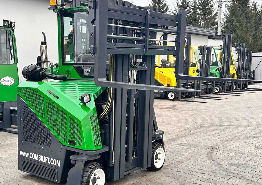 Empilhador de 4 vias Combilift C2500CB / TRIPLEX / DIESEL / 4900MM / FREE LIFT / POSITIONER 1720MM / LIKE NEW: foto 12