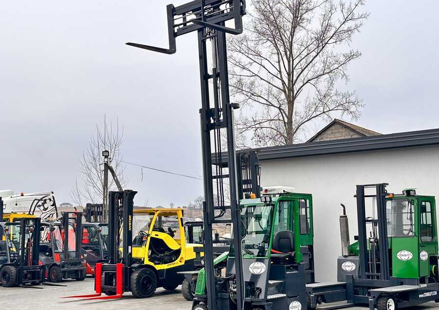 Empilhador de 4 vias Combilift C2500CB / TRIPLEX / DIESEL / 4900MM / FREE LIFT / POSITIONER 1720MM / LIKE NEW: foto 17