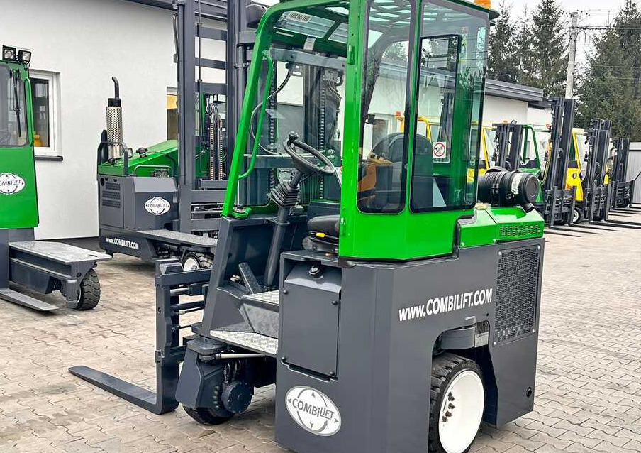 Empilhador de 4 vias Combilift C2500CB / TRIPLEX / DIESEL / 4900MM / FREE LIFT / POSITIONER 1720MM / LIKE NEW: foto 28