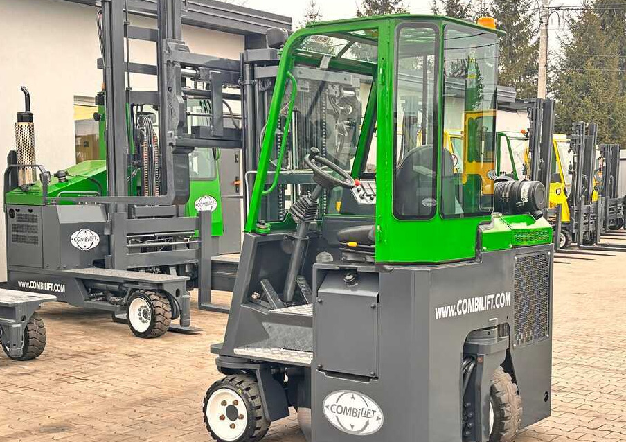 Empilhador de 4 vias Combilift C2500CB / TRIPLEX / DIESEL / 4900MM / FREE LIFT / POSITIONER 1720MM / LIKE NEW: foto 23
