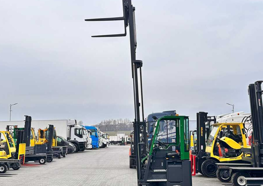 Empilhador de 4 vias Combilift C2500CB / TRIPLEX / DIESEL / 4900MM / FREE LIFT / POSITIONER 1720MM / LIKE NEW: foto 16