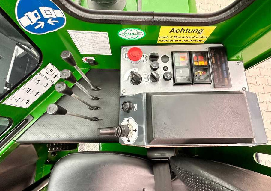 Empilhador de 4 vias Combilift C3000 / 4100 MM / 3 TONS / PLATFORM / 1939 MTH / LPG / LIKE NEW: foto 37