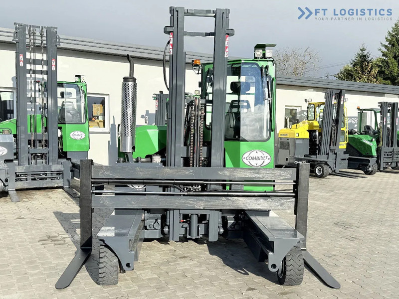 Combilift C3000 / DIESEL / DUPLEX 4200MM / FREE LIFT / WIDE FORK POSITIONER / FULL CABIN / EXCELLENT CONDITION / Wide range of four-way an - Empilhador de 4 vias: foto 4 Combilift C3000 / DIESEL / DUPLEX 4200MM / FREE LIFT / WIDE FORK POSITIONER / FULL CABIN / EXCELLENT CONDITION / Wide range of four-way an - Empilhador de 4 vias: foto 4