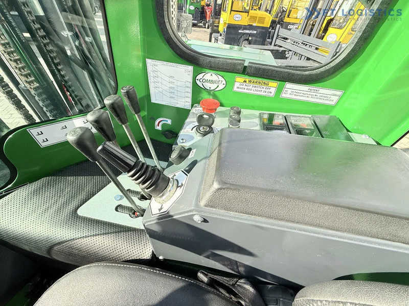 Empilhador de 4 vias Combilift C3000 / DIESEL / DUPLEX 4200MM / FREE LIFT / WIDE FORK POSITIONER / FULL CABIN / EXCELLENT CONDITION / Wide range of four-way an: foto 16 Empilhador de 4 vias Combilift C3000 / DIESEL / DUPLEX 4200MM / FREE LIFT / WIDE FORK POSITIONER / FULL CABIN / EXCELLENT CONDITION / Wide range of four-way an: foto 16