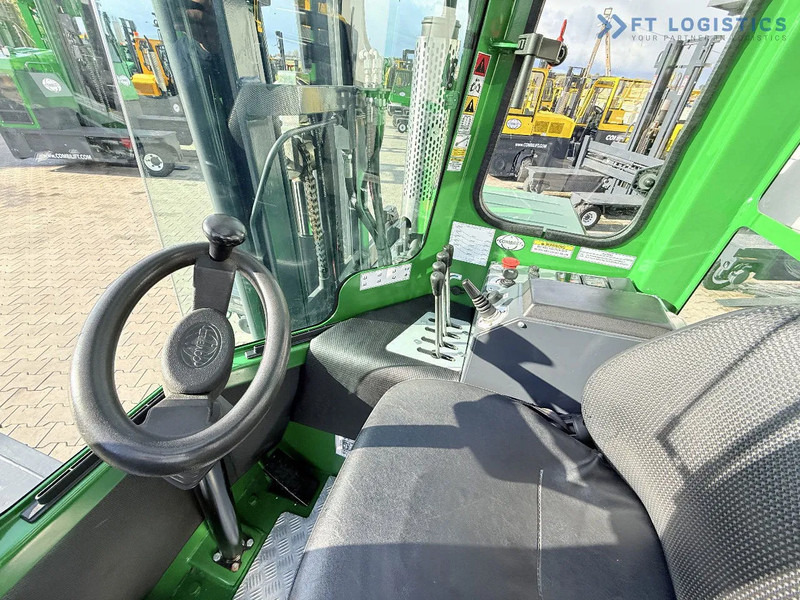 Empilhador de 4 vias Combilift C3000 / DIESEL / DUPLEX 4200MM / FREE LIFT / WIDE FORK POSITIONER / FULL CABIN / EXCELLENT CONDITION / Wide range of four-way an: foto 12 Empilhador de 4 vias Combilift C3000 / DIESEL / DUPLEX 4200MM / FREE LIFT / WIDE FORK POSITIONER / FULL CABIN / EXCELLENT CONDITION / Wide range of four-way an: foto 12