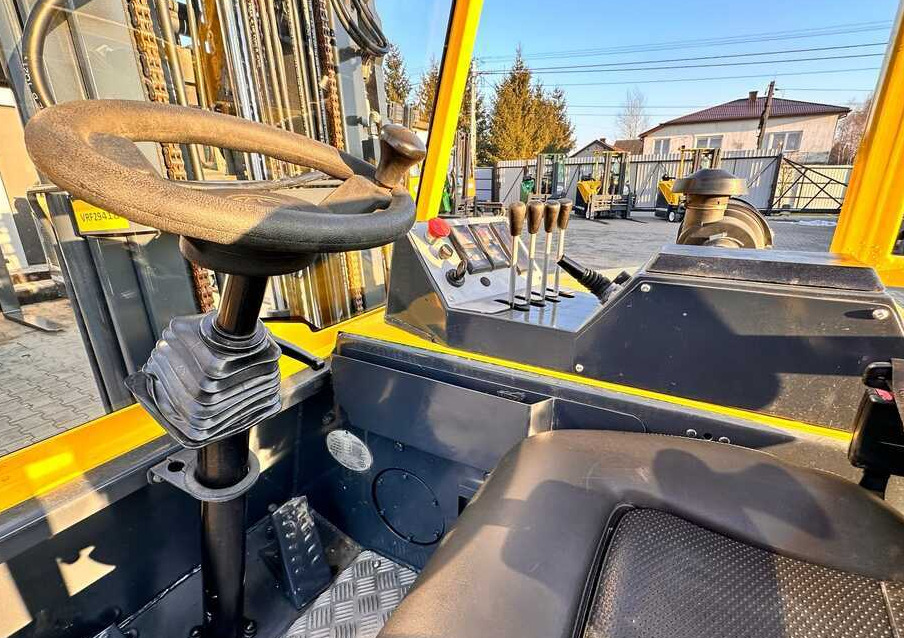 Empilhador de 4 vias Combilift C3000CB / LPG / TRIPLEX - 4900MM / LPG / FREE LIFT / POSITIONER / FORK SIDE SHIFT / ONLY 7454 MTH / LIKE NEW: foto 30