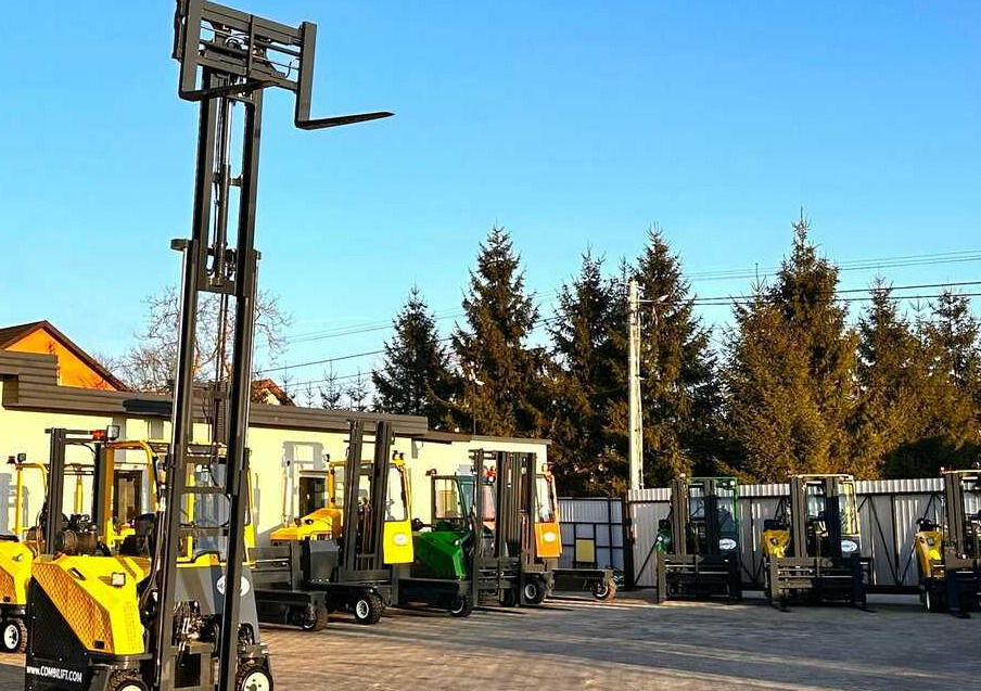 Empilhador de 4 vias Combilift C3000CB / LPG / TRIPLEX - 4900MM / LPG / FREE LIFT / POSITIONER / FORK SIDE SHIFT / ONLY 7454 MTH / LIKE NEW: foto 14