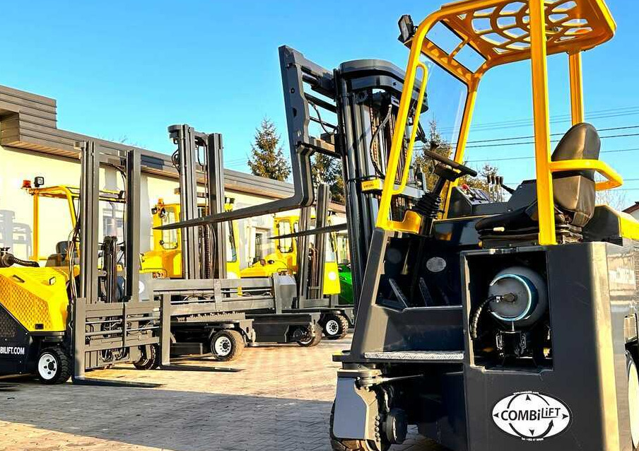 Empilhador de 4 vias Combilift C3000CB / LPG / TRIPLEX - 4900MM / LPG / FREE LIFT / POSITIONER / FORK SIDE SHIFT / ONLY 7454 MTH / LIKE NEW: foto 23