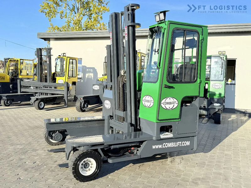 Combilift C4000 / DIESEL / DUPLEX 4100MM / FREE LIFT / SIDE SHIFT / FULL CABIN / EXCELLENT CONDITION / Wide range of four-way and side loa - Empilhador de 4 vias: foto 3 Combilift C4000 / DIESEL / DUPLEX 4100MM / FREE LIFT / SIDE SHIFT / FULL CABIN / EXCELLENT CONDITION / Wide range of four-way and side loa - Empilhador de 4 vias: foto 3