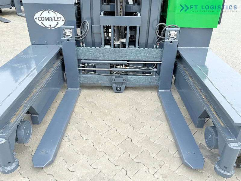 Combilift C4000 / TRIPLEX / 9300MM / FREE LIFT / POSITIONER / GAS / CABIN C4000 / TRIPLEX / 9300MM / FREE LIFT / POSITIONER / GAS / CABIN - Empilhador de 4 vias: foto 5 Combilift C4000 / TRIPLEX / 9300MM / FREE LIFT / POSITIONER / GAS / CABIN C4000 / TRIPLEX / 9300MM / FREE LIFT / POSITIONER / GAS / CABIN - Empilhador de 4 vias: foto 5
