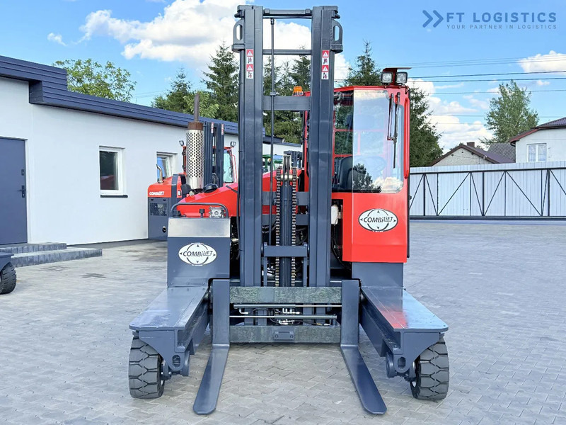 Empilhador de 4 vias Combilift C4500 / GAS / DUPLEX - 4500MM / POSITIONER / FREE LIFT / FULL CABIN / ONLY 6178H / CONDITION - LIKE NEW! C4500 / GAS / DUPLEX -: foto 6 Empilhador de 4 vias Combilift C4500 / GAS / DUPLEX - 4500MM / POSITIONER / FREE LIFT / FULL CABIN / ONLY 6178H / CONDITION - LIKE NEW! C4500 / GAS / DUPLEX -: foto 6