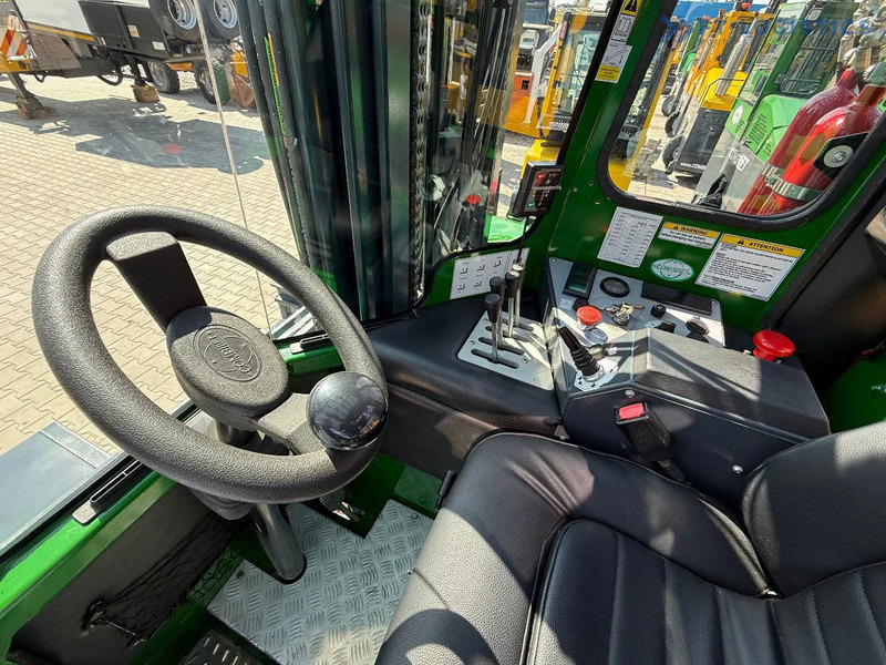 Empilhador de 4 vias Combilift C5000E / ELECTRIC / TRIPLEX 8300MM / FULL FREE LIFT / WIDE FORK POSITIONER / SIDE SHIFT / BATTERY LIKE NEW C5000E / ELECTRIC / T: foto 14 Empilhador de 4 vias Combilift C5000E / ELECTRIC / TRIPLEX 8300MM / FULL FREE LIFT / WIDE FORK POSITIONER / SIDE SHIFT / BATTERY LIKE NEW C5000E / ELECTRIC / T: foto 14