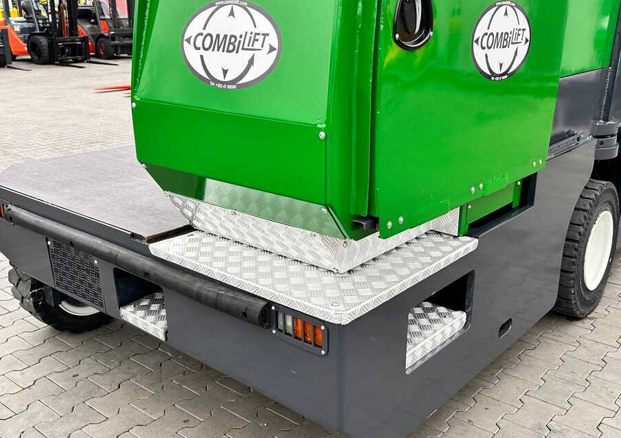 Combilift C5000SL / DIESEL / 4500MM / DUPLEX / CABIN / PLATFORMS / LIKE NEW - Empilhador lateral: foto 4 Combilift C5000SL / DIESEL / 4500MM / DUPLEX / CABIN / PLATFORMS / LIKE NEW - Empilhador lateral: foto 4