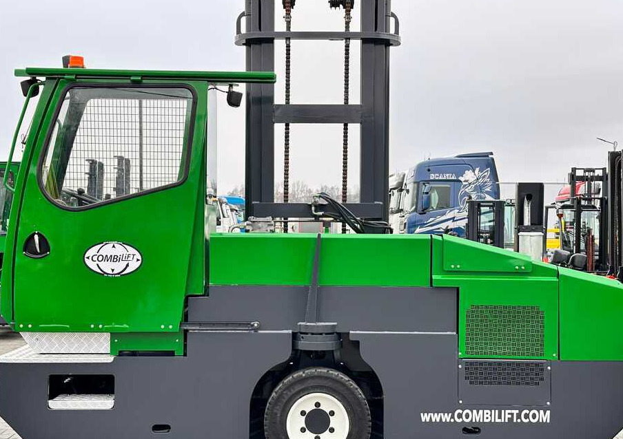 Combilift C5000SL / DIESEL / 4500MM / DUPLEX / CABIN / PLATFORMS / LIKE NEW - Empilhador lateral: foto 3 Combilift C5000SL / DIESEL / 4500MM / DUPLEX / CABIN / PLATFORMS / LIKE NEW - Empilhador lateral: foto 3