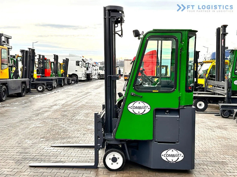 Combilift Combilift C3000CB - DUPLEX 4000mm - Year 2015 - / CABIN - HEATING / ONLY 6546 MTH / EXCELLENT CONDITION / LIKE NEW! Combilift C3 - Empilhador de 4 vias: foto 4 Combilift Combilift C3000CB - DUPLEX 4000mm - Year 2015 - / CABIN - HEATING / ONLY 6546 MTH / EXCELLENT CONDITION / LIKE NEW! Combilift C3 - Empilhador de 4 vias: foto 4