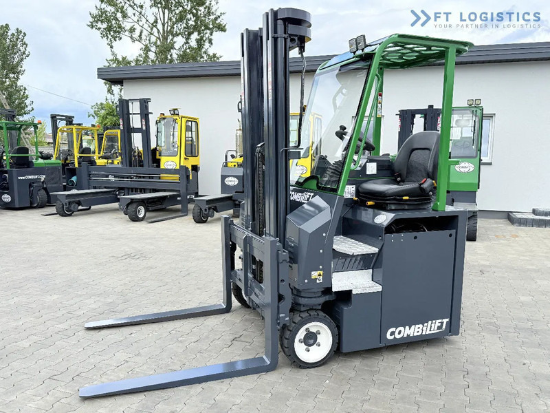 Combilift Combilift CBE2500 / TRIPLEX / 5500MM / FREE LIFT / ELECTRIC DRIVE / ONLY 2300 MTH / FORK POSITIONER / SIDE SHIFT / NEW TYRES / L - Empilhador de 4 vias: foto 2 Combilift Combilift CBE2500 / TRIPLEX / 5500MM / FREE LIFT / ELECTRIC DRIVE / ONLY 2300 MTH / FORK POSITIONER / SIDE SHIFT / NEW TYRES / L - Empilhador de 4 vias: foto 2