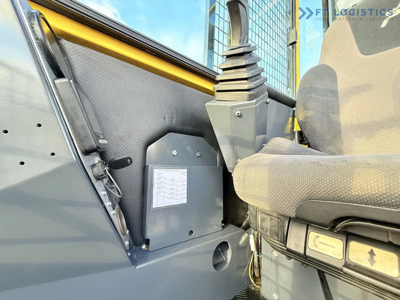 Empilhador lateral Combilift Combilift SIDE LOADER / C5000FSL / DIESEL / DUPLEX 4100MM / ONLY 2573 HOURS / FULL CABIN / PERFECT CONDITION / NEW TYRES / Wide: foto 14