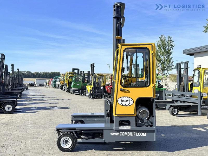 Combilift FOUR-WAY MULTIDIRECTIONAL FORKLIFT / C4000 / DUPLEX - 5500MM / FREE-LIFT / FORKS POSITIONER / LIKE-NEW FOUR-WAY MULTIDIRECTIONAL - Empilhador de 4 vias: foto 4 Combilift FOUR-WAY MULTIDIRECTIONAL FORKLIFT / C4000 / DUPLEX - 5500MM / FREE-LIFT / FORKS POSITIONER / LIKE-NEW FOUR-WAY MULTIDIRECTIONAL - Empilhador de 4 vias: foto 4