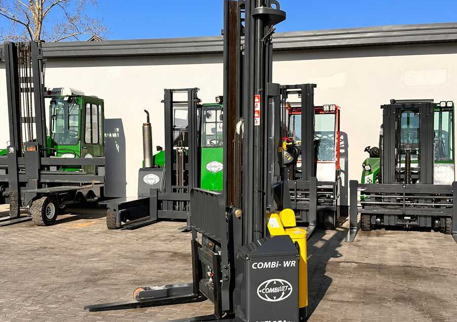 Combilift WR-4 / DUPLEX / 4.5M / 2017 / ONLY 30 HOURS / LIKE NEW / 1500KG - Stacker: foto 2 Combilift WR-4 / DUPLEX / 4.5M / 2017 / ONLY 30 HOURS / LIKE NEW / 1500KG - Stacker: foto 2
