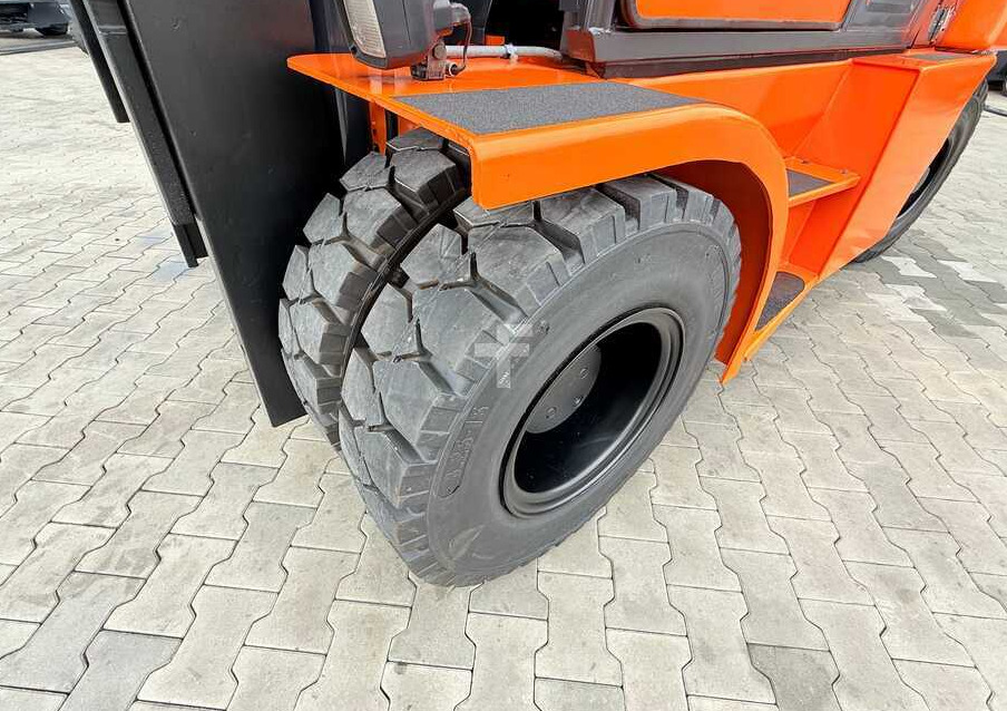 Empilhador a diesel Doosan DOOSAN / DUPLEX 3000MM / SIDE SHIFT / FORK POSITIONER / 2500MM FORKS / 7000KG / CABIN / LIKE NEW: foto 16