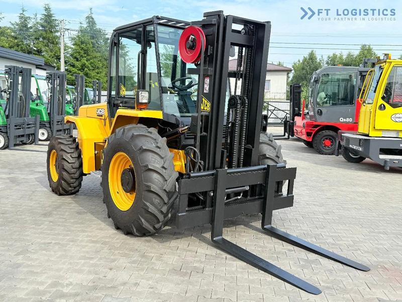 JCB 940 / DIESEL / TRIPLEX 4500MM / FORK POSITIONER / SIDE SHIFT / 4T / NEW TYRES / LIKE NEW 940 / DIESEL / TRIPLEX 4500MM / FORK PO - Empilhador todo-o-terreno: foto 5 JCB 940 / DIESEL / TRIPLEX 4500MM / FORK POSITIONER / SIDE SHIFT / 4T / NEW TYRES / LIKE NEW 940 / DIESEL / TRIPLEX 4500MM / FORK PO - Empilhador todo-o-terreno: foto 5