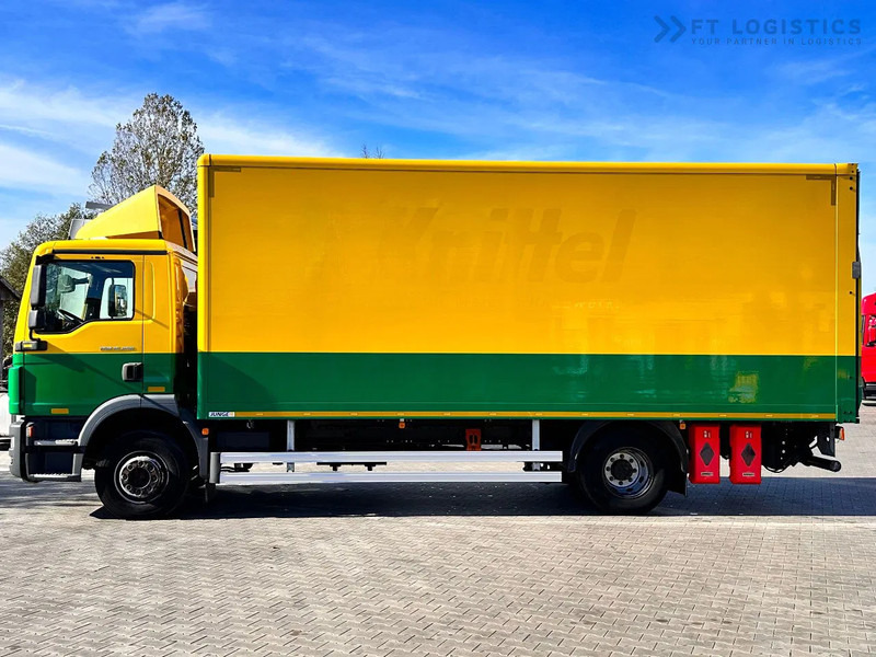 MAN TGM 15.250 MAN TGM 15.250 4X2 / CONTAINER - 16 PALLETS / TAIL LIFT / TIRES 80% / PERFECT CONDITION - Camião furgão: foto 3 MAN TGM 15.250 MAN TGM 15.250 4X2 / CONTAINER - 16 PALLETS / TAIL LIFT / TIRES 80% / PERFECT CONDITION - Camião furgão: foto 3