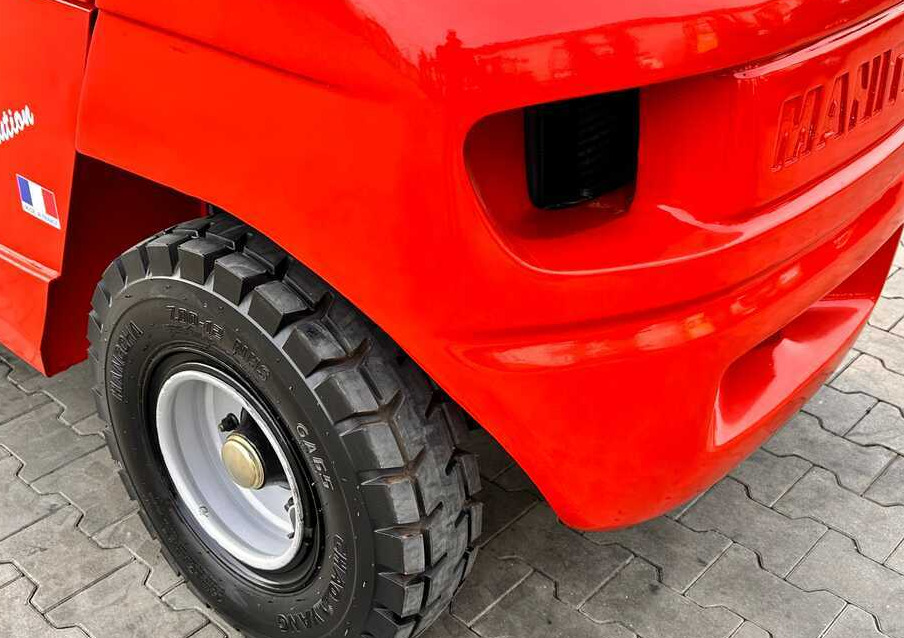 Manitou MSI30 / DIESEL / DUPLEX / 3400MM / CABIN / FORK POSITIONER / SIDE SHIFT / LIKE NEW - Empilhador todo-o-terreno: foto 5 Manitou MSI30 / DIESEL / DUPLEX / 3400MM / CABIN / FORK POSITIONER / SIDE SHIFT / LIKE NEW - Empilhador todo-o-terreno: foto 5