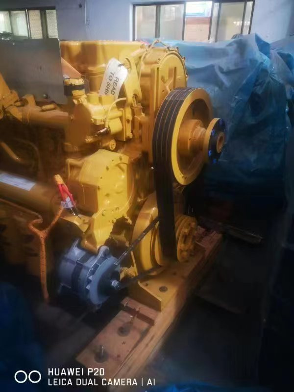 CATERPILLAR C18 - Motor para Escavadeira: foto 3 CATERPILLAR C18 - Motor para Escavadeira: foto 3