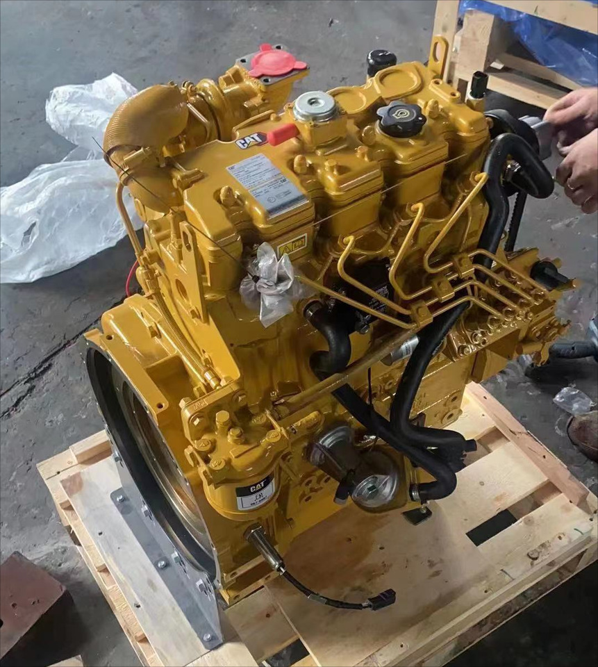 CATERPILLAR C2.2 - Motor para Escavadeira: foto 1 CATERPILLAR C2.2 - Motor para Escavadeira: foto 1