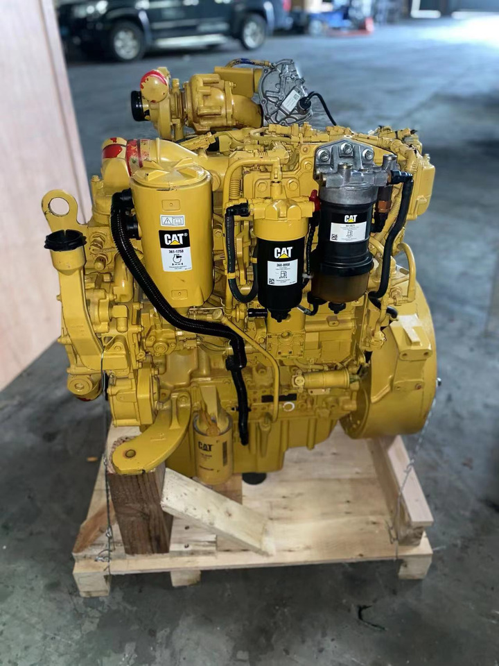 CATERPILLAR C4.4 - Motor para Escavadeira: foto 1 CATERPILLAR C4.4 - Motor para Escavadeira: foto 1
