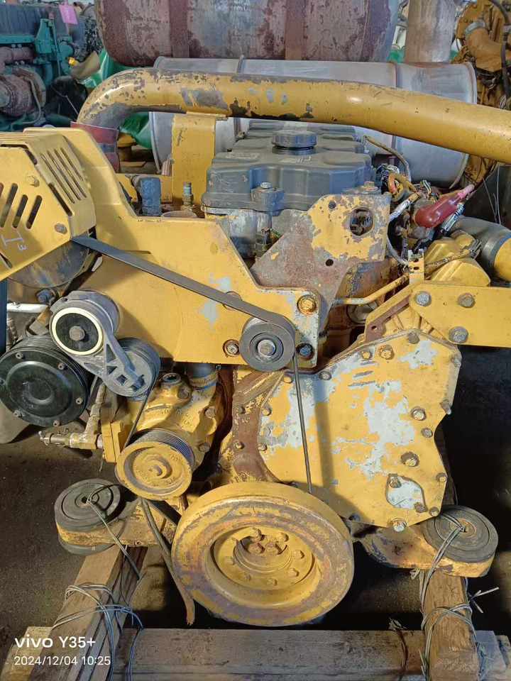 CATERPILLAR C9 - Motor para Escavadeira: foto 1 CATERPILLAR C9 - Motor para Escavadeira: foto 1