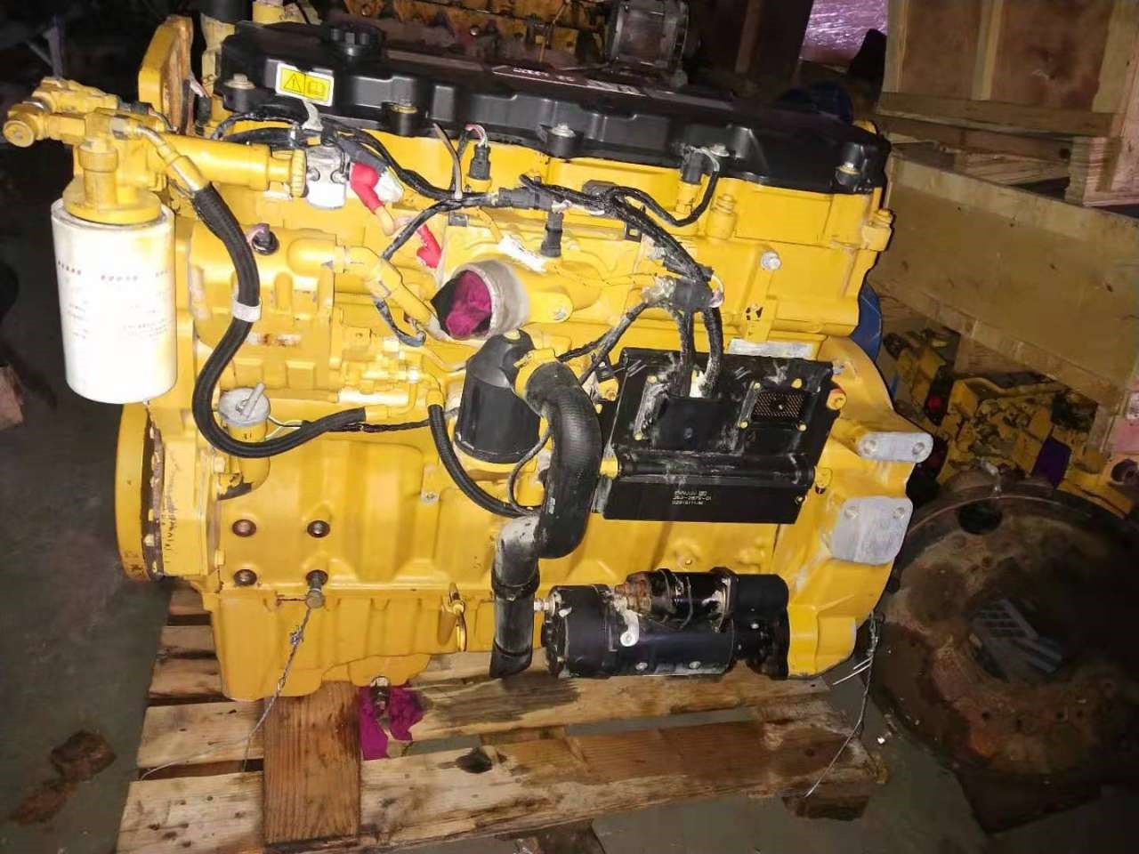 CATERPILLAR C9 - Motor para Escavadeira: foto 3 CATERPILLAR C9 - Motor para Escavadeira: foto 3