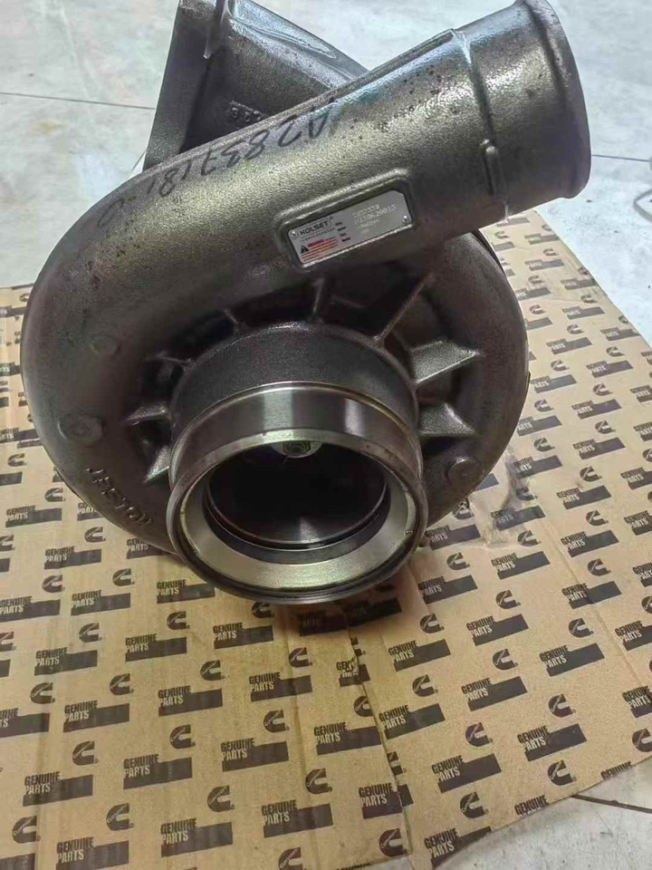 CUMMINS 2881769 - Turbocompressor para Escavadeira: foto 4 CUMMINS 2881769 - Turbocompressor para Escavadeira: foto 4