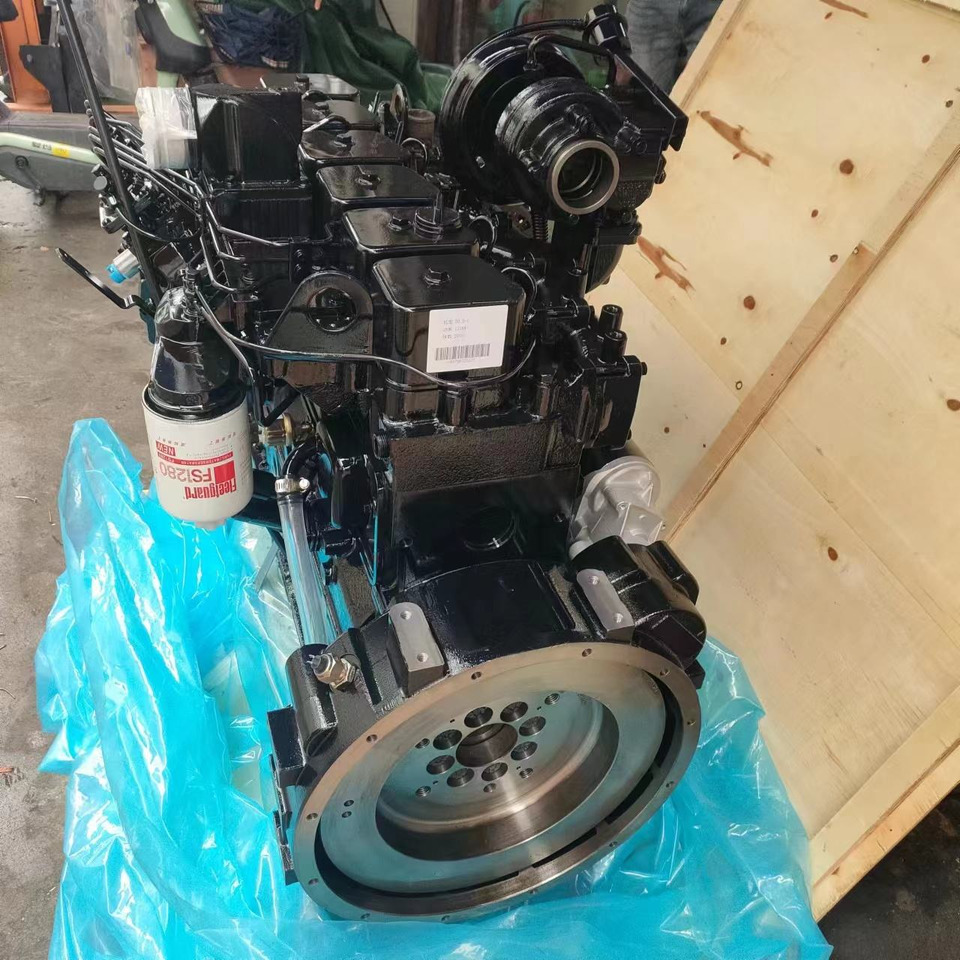 CUMMINS 6BT5.9 - Motor para Escavadeira: foto 1 CUMMINS 6BT5.9 - Motor para Escavadeira: foto 1